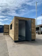 20ft x 8ft Clad Shipping Container T.V. Bar - Image 11