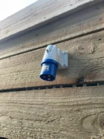 20ft x 8ft Shipping Container – Home Office – Gym – Workshop - Image 11