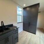 Anchor 20 | Studio Bath & Storage